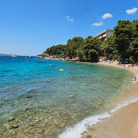 Quaint Stone Just 150m From The Beach, Little House Apartment