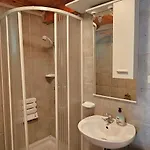 Quaint Stone Just 150m From The Beach, Little House Poljana (Ugljan)